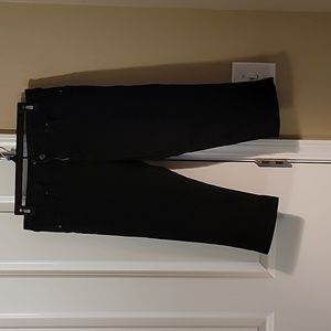 D Jean's black capris women's size 4